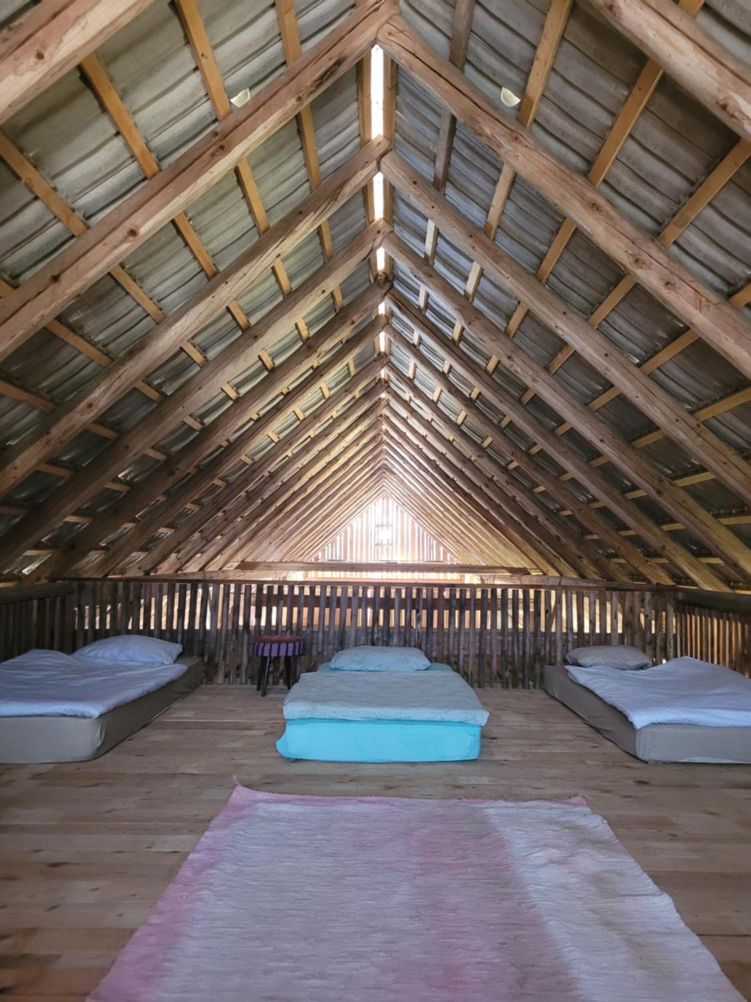 Хостел Nomads Glamp Блед Экстерьер фото